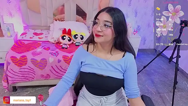 Snapshot of MARIANA_TAY1 chatting on June 2026 03:01:01 AM MARIANA TAY1 online show from June 2026 03:01:01 AM