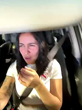 Lolathebaddie online show from October 2025 03:57:02 PM