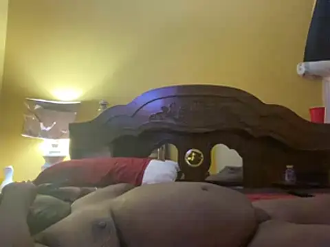 Snapshot of wetgrip84 chatting on April 2026 03:06:01 PM wetgrip84 online show from April 2026 03:06:01 PM