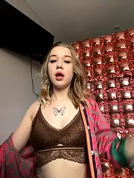 AngellnSilk online show from October 2025 06:52:02 AM