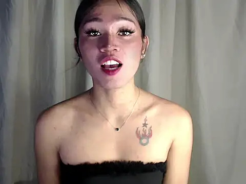 Snapshot of Sephine_2121 chatting on October 2025 10:15:01 AM Sephine 2121 online show from October 2025 10:15:01 AM