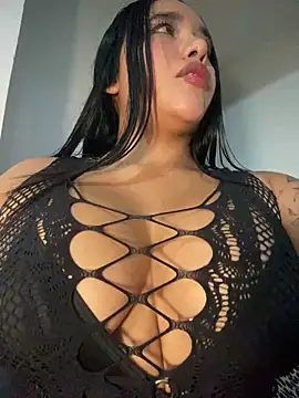 Snapshot of mis-violetha chatting on May 2026 03:00:02 AM mis-violetha online show from May 2026 03:00:02 AM