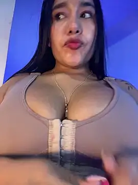 Snapshot of mis-violetha chatting on May 2026 12:18:01 AM mis-violetha online show from May 2026 12:18:01 AM