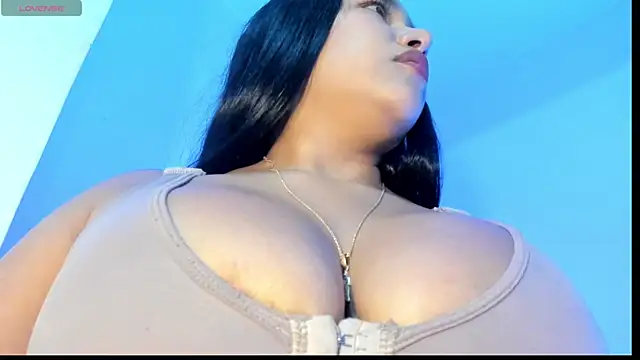 Snapshot of mis-violetha chatting on May 2026 12:04:02 AM mis-violetha online show from May 2026 12:04:02 AM
