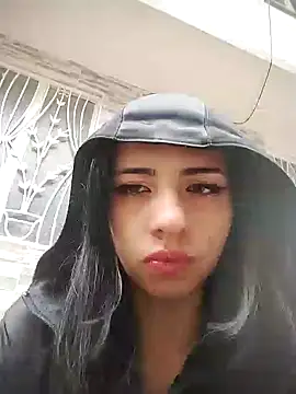 Miha sophia online show from October 2025 03:27:01 PM