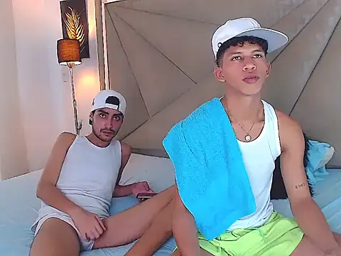 Owen valentin online show from October 2025 07:45:02 PM