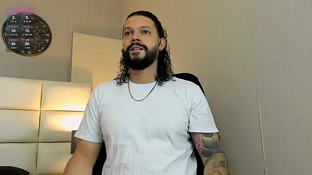 AlukardBig online show from February 2026 03:29:01 PM