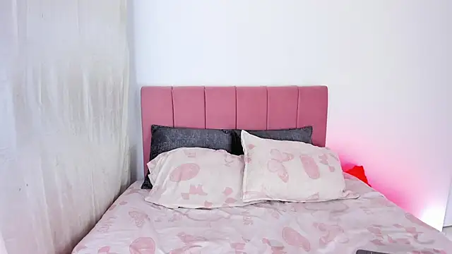 Snapshot of RashidaScott chatting on November 2025 07:11:02 AM RashidaScott online show from November 2025 07:11:02 AM