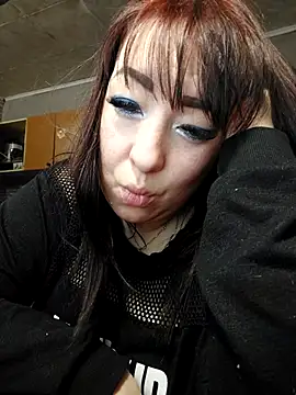 Sandy Mildred online show from October 2025 08:58:01 PM