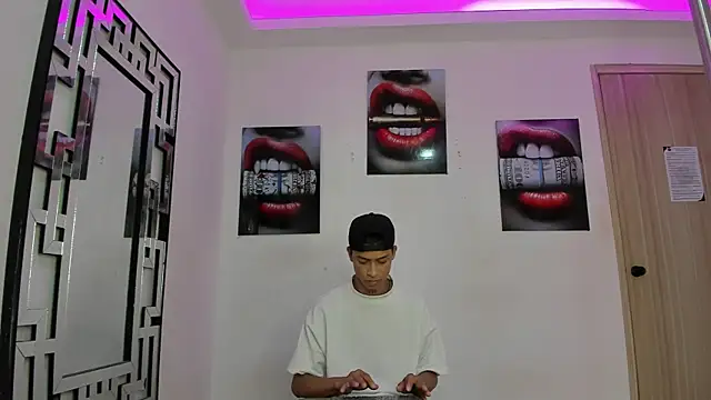 EMPIRE BOYS1 online show from December 2025 07:30:02 PM