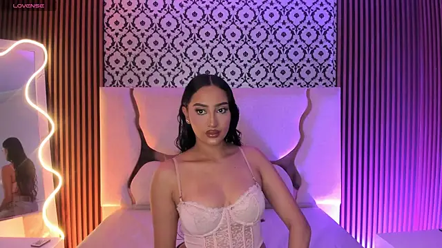 BEELLA TAY1 online show from February 2026 11:48:02 AM