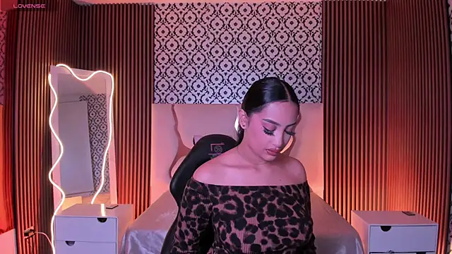 BEELLA TAY1 online show from March 2026 11:44:02 AM