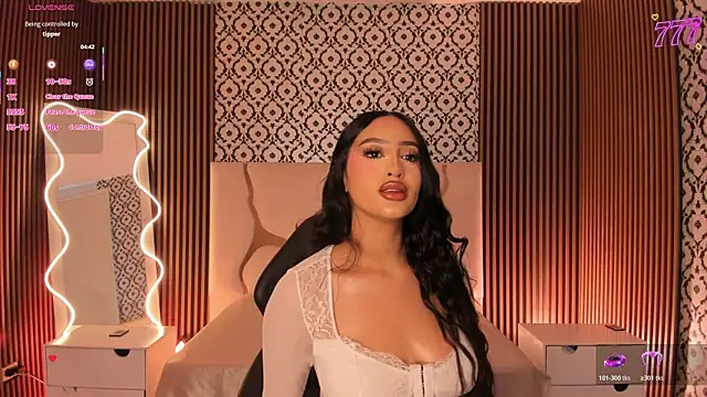 BEELLA TAY1 online show from April 2026 05:47:02 PM