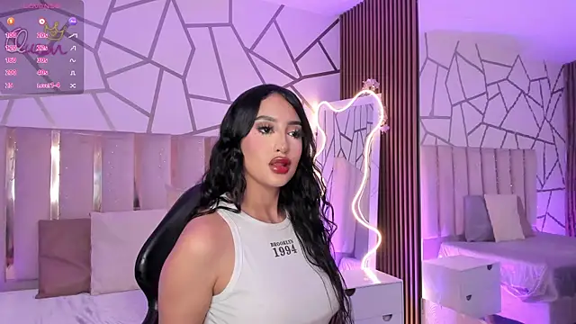 BEELLA TAY1 online show from April 2026 12:32:01 AM