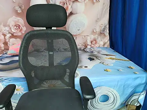 hii tanisha online show from April 2026 03:53:02 PM