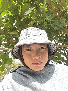 Snapshot of Maymay__ chatting on October 2025 07:18:02 AM Maymay online show from October 2025 07:18:02 AM