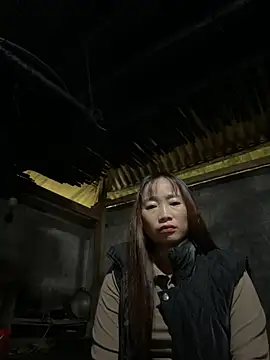 Snapshot of Maymay__ chatting on October 2025 02:23:02 AM Maymay online show from October 2025 02:23:02 AM