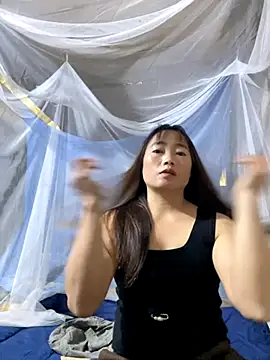 Snapshot of Maymay__ chatting on October 2025 01:19:02 AM Maymay online show from October 2025 01:19:02 AM