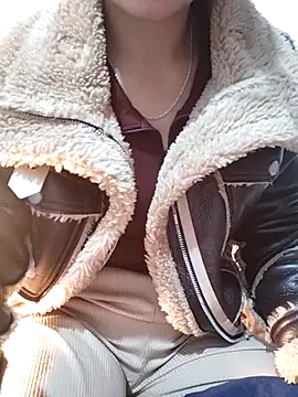 Snapshot of Maymay__ chatting on November 2025 11:44:02 AM Maymay online show from November 2025 11:44:02 AM