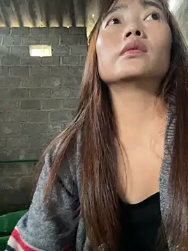 Snapshot of Maymay__ chatting on November 2025 04:51:02 AM Maymay online show from November 2025 04:51:02 AM