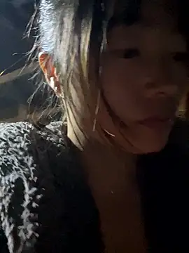 Snapshot of Maymay__ chatting on December 2025 01:44:02 AM Maymay online show from December 2025 01:44:02 AM