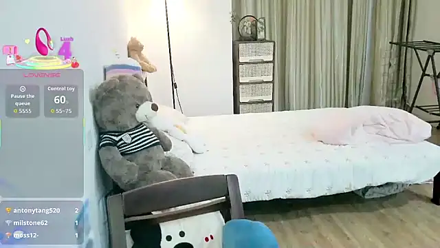 XIAOJIEBB-2025 online show from October 2025 06:41:02 PM