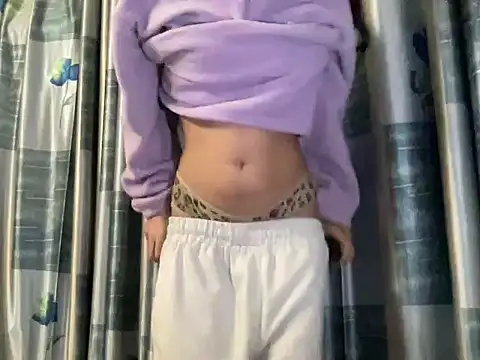 youngriri2 online show from November 2025 07:51:01 AM