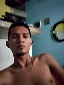 Snapshot of Rayangiss chatting on January 2026 04:05:01 AM Rayangiss online show from January 2026 04:05:01 AM