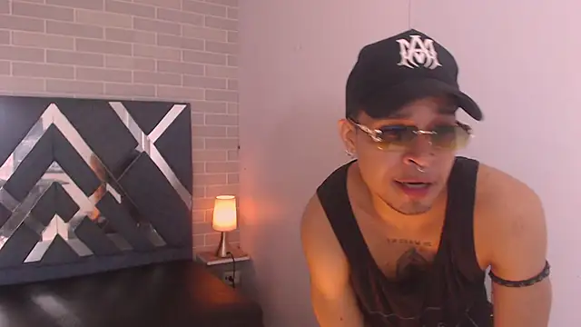 Snapshot of Jayden_Morris chatting on February 2026 07:03:02 PM Jayden Morris online show from February 2026 07:03:02 PM