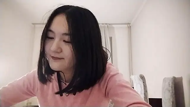 Lyndasilk online show from October 2025 02:19:01 PM