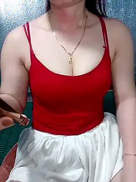LeanaLy online show from May 2026 01:58:01 AM