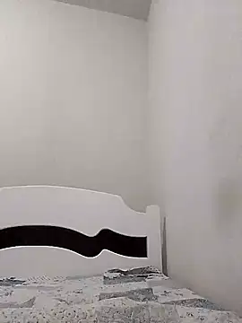 Camilanifeta online show from December 2025 04:35:02 PM