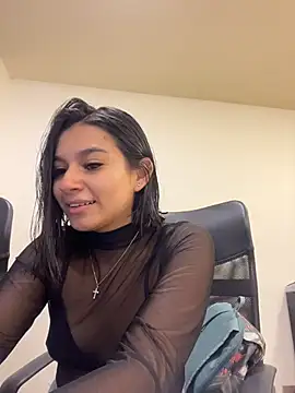 AlyssaRay online show from April 2026 05:11:01 PM