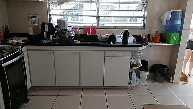 CllarinhaCortes online show from February 2026 01:07:02 PM