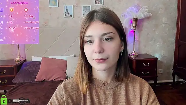 Snapshot of MargoChill chatting on October 2025 01:12:01 PM MargoChill online show from October 2025 01:12:01 PM