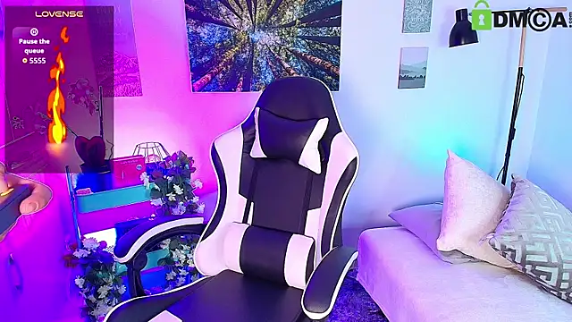 Snapshot of Alex_carter chatting on October 2025 10:38:02 AM Alex carter online show from October 2025 10:38:02 AM