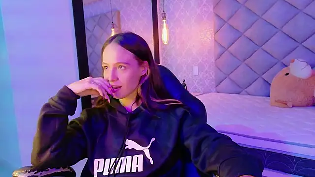 Snapshot of CARO_ADAMS1 chatting on November 2025 11:32:02 AM CARO ADAMS1 online show from November 2025 11:32:02 AM