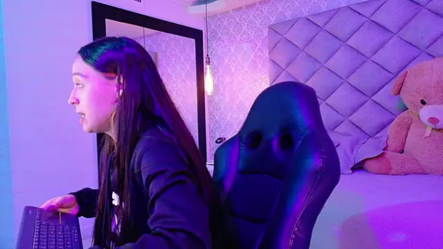 Snapshot of CARO_ADAMS1 chatting on November 2025 11:46:02 AM CARO ADAMS1 online show from November 2025 11:46:02 AM