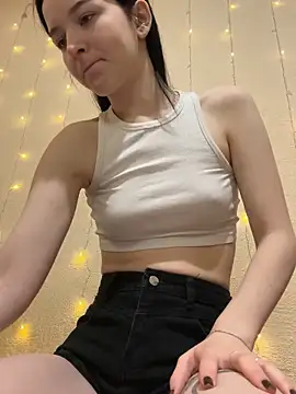 Snapshot of _LovelyDana_ chatting on December 2025 06:59:02 PM LovelyDana online show from December 2025 06:59:02 PM