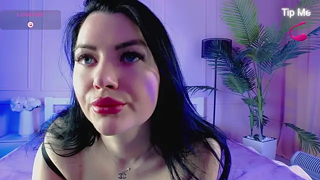 EvaBilss online show from April 2026 06:16:02 AM