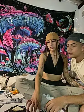 Snapshot of Sweett_pain chatting on November 2025 04:56:01 AM Sweett pain online show from November 2025 04:56:01 AM