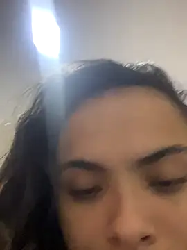 safadinhaquenteW online show from October 2025 02:12:02 AM