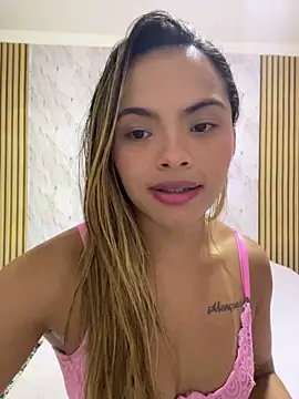 safadinhaquenteW online show from May 2026 03:40:01 PM