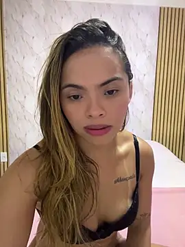 safadinhaquenteW online show from May 2026 03:18:02 PM