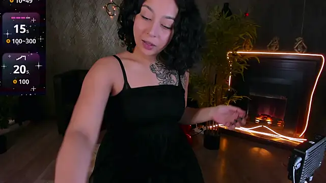 Aisha Goldstein online show from February 2026 07:48:02 AM