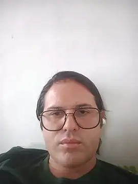 Dariusbi online show from August 2026 10:30:01 PM