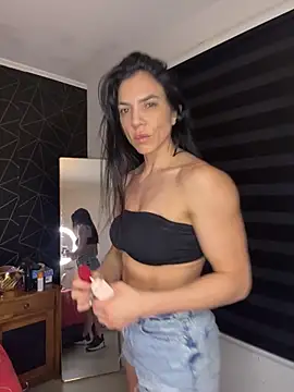 Snapshot of Kattefit chatting on December 2025 02:50:02 AM Kattefit online show from December 2025 02:50:02 AM