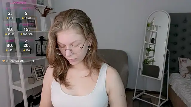 Snapshot of Angelie__Eyes chatting on October 2025 10:47:01 AM Angelie Eyes online show from October 2025 10:47:01 AM