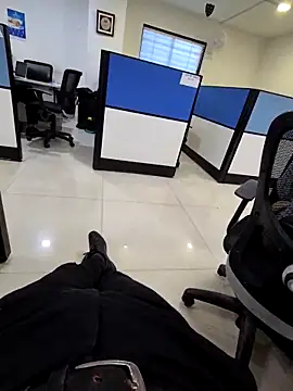 Snapshot of crawlerdrill chatting on January 2026 07:02:02 AM crawlerdrill online show from January 2026 07:02:02 AM