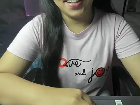 Snapshot of Divya68 chatting on October 2025 05:15:02 PM Divya68 online show from October 2025 05:15:02 PM